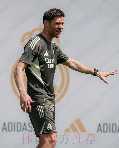 图片报:阿隆索承诺明夏去皇马的消息不属实 图片报:阿隆索承诺明夏去皇马的消息不属实